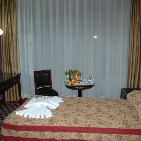 Kecik Hotel Istanbul Exterior photo